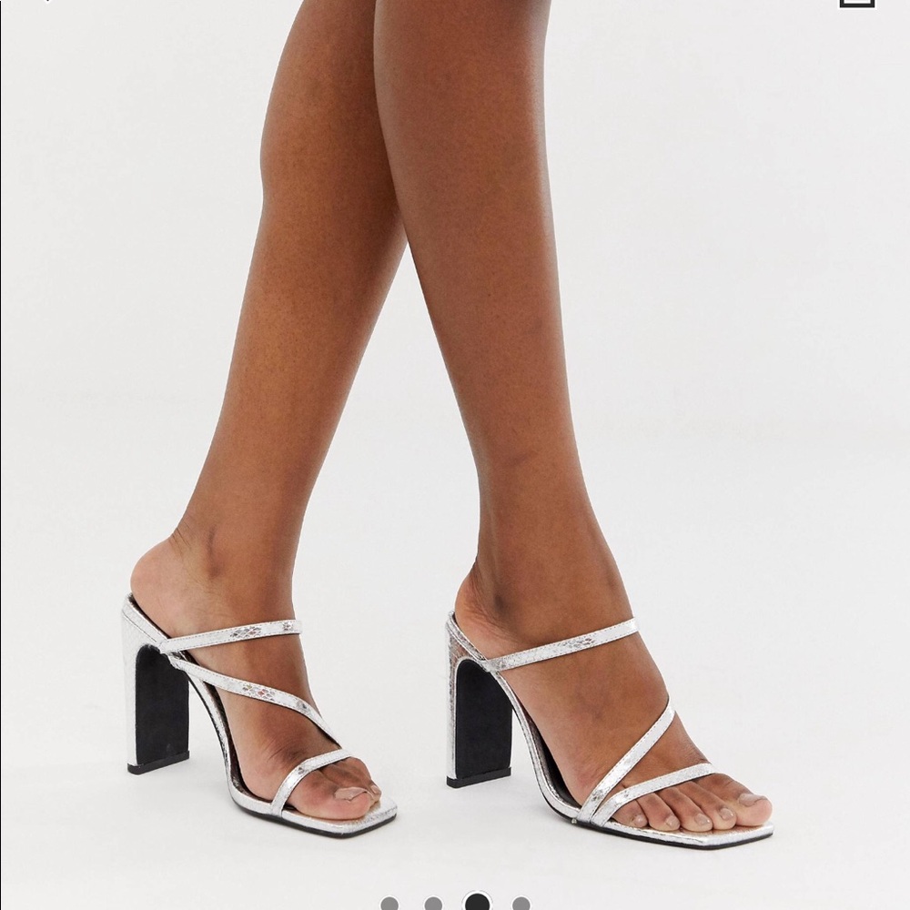 Square Toe Metallic Heel